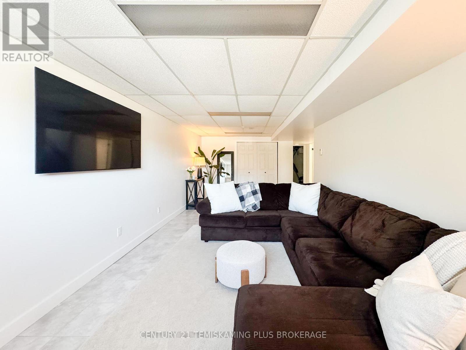 560 Helmer Pedersen Drive, Temiskaming Shores, Ontario  P0J 1P0 - Photo 19 - T13047738