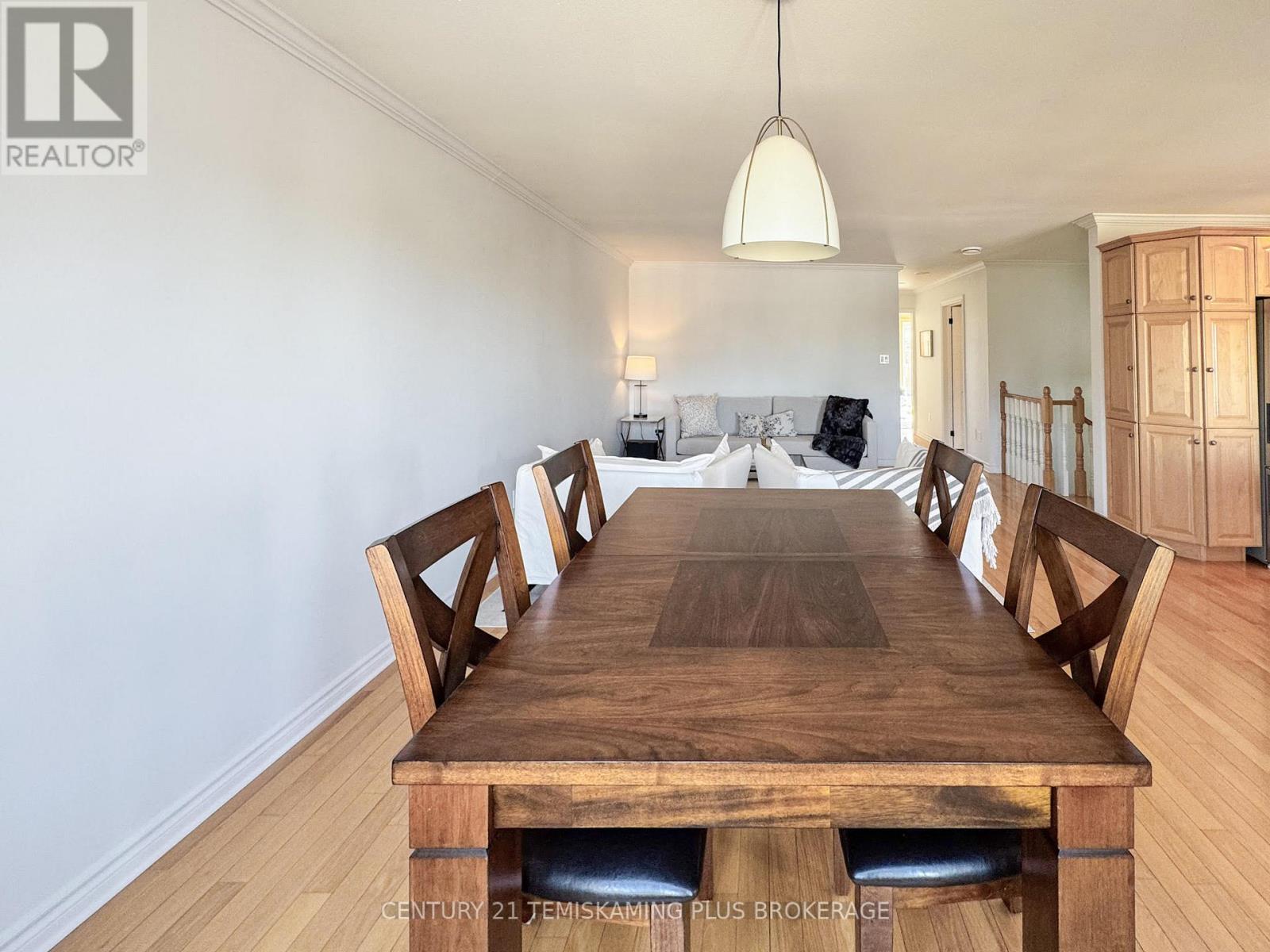 560 Helmer Pedersen Drive, Temiskaming Shores, Ontario  P0J 1P0 - Photo 8 - T13047738