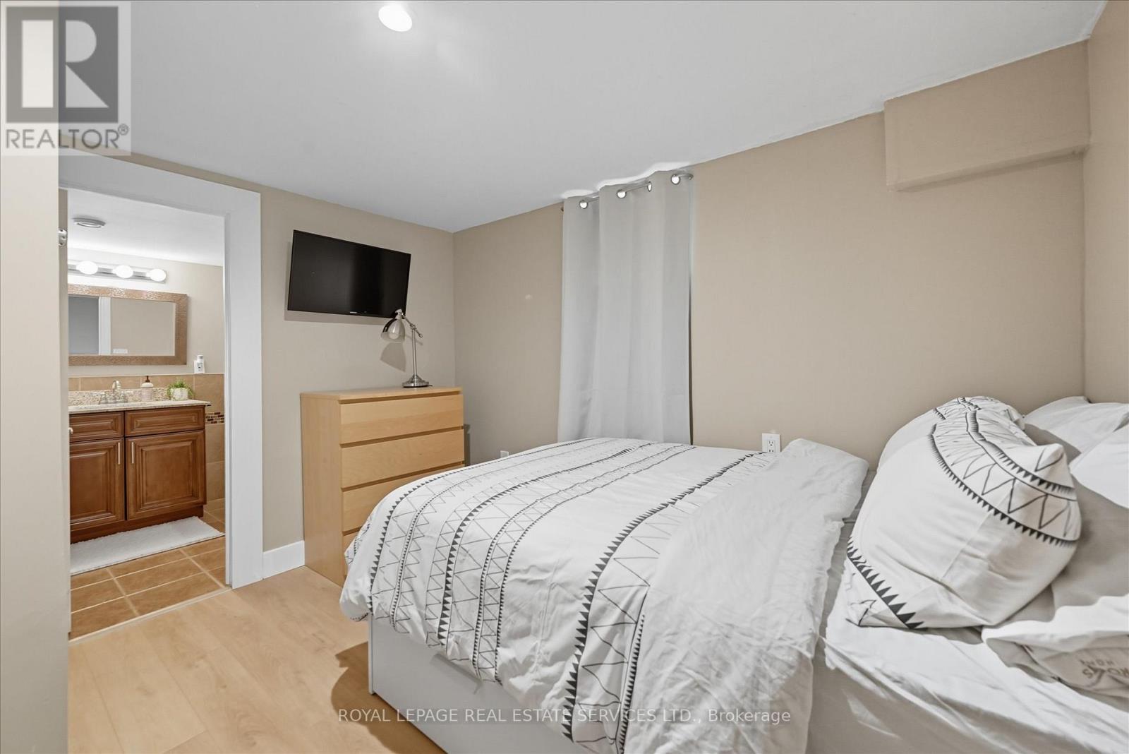 3 - 2377 Industrial Street, Burlington, Ontario  L7P 1A4 - Photo 36 - W13047360