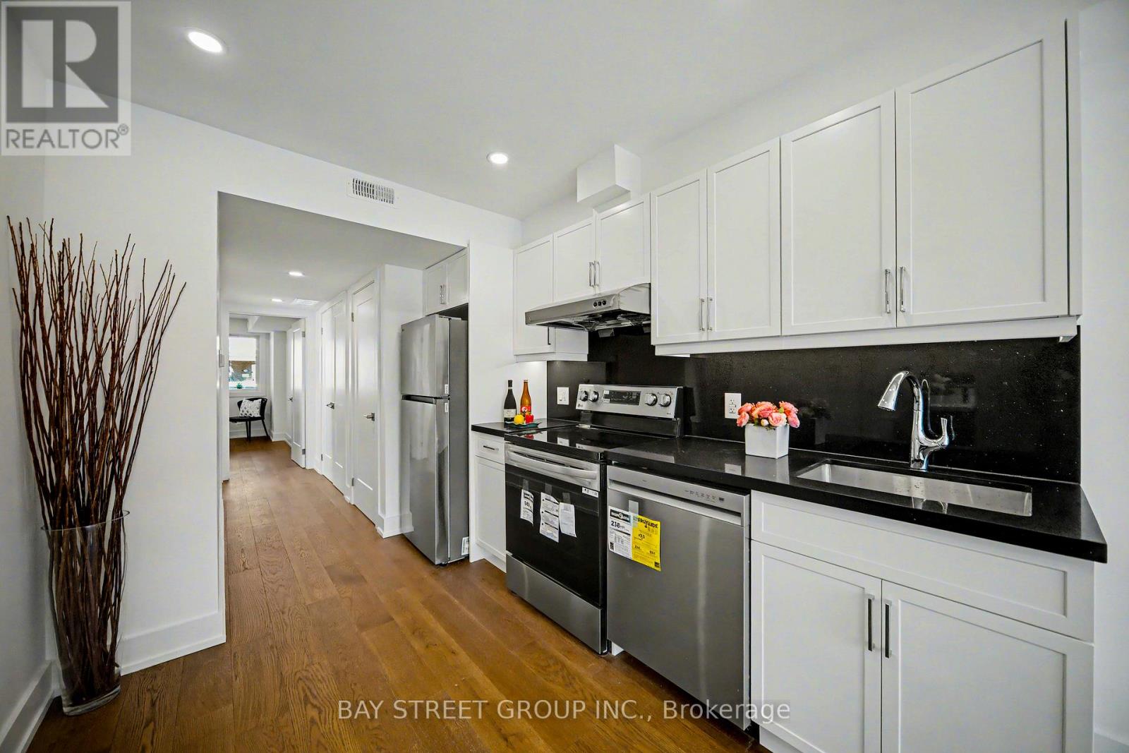 230 Emerson Avenue, Toronto, Ontario  M6H 3T6 - Photo 13 - W13047488