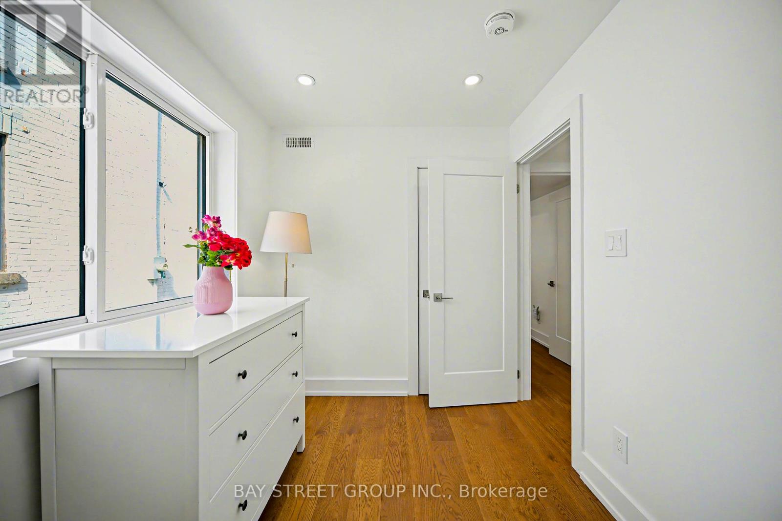 230 Emerson Avenue, Toronto, Ontario  M6H 3T6 - Photo 17 - W13047488