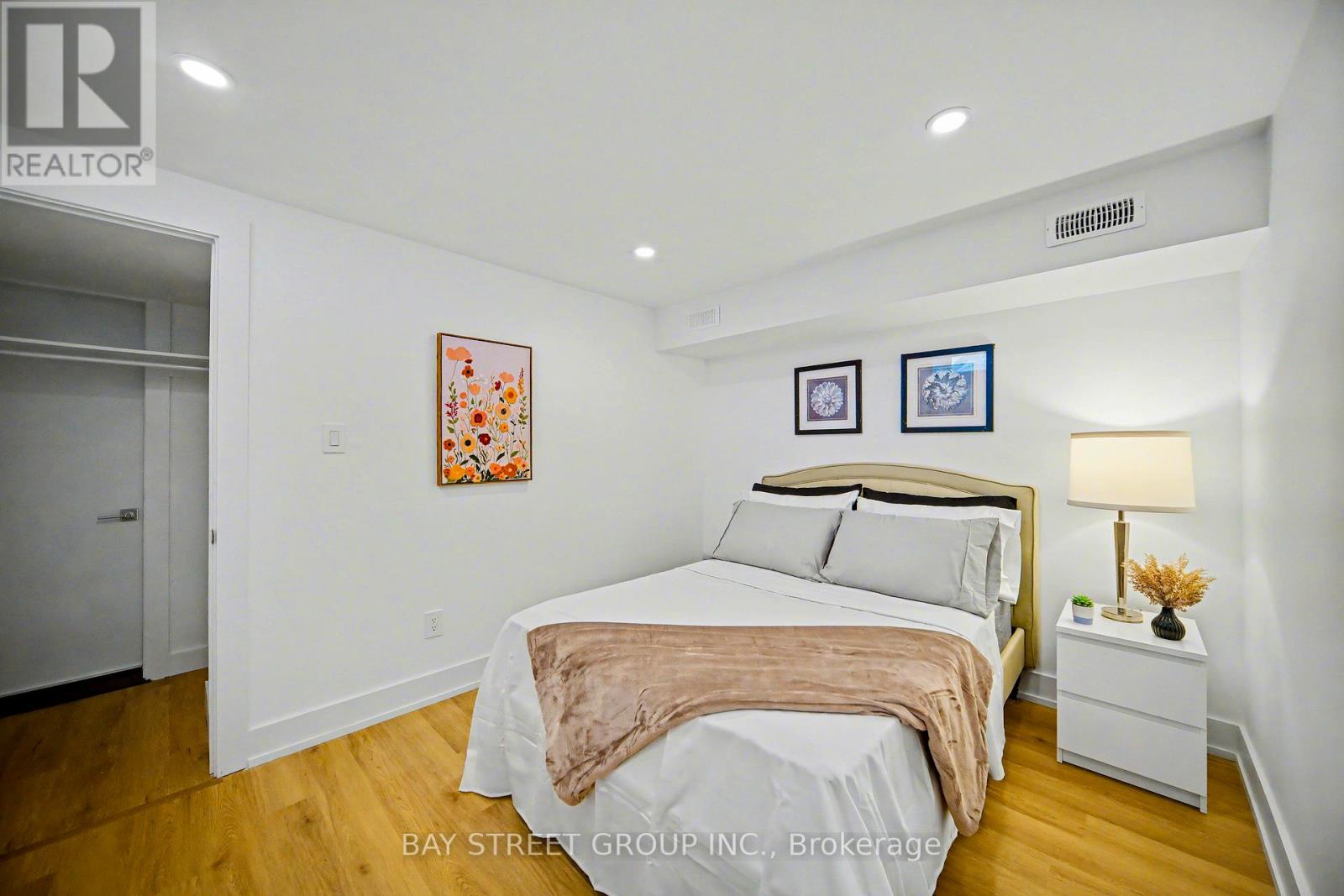 230 Emerson Avenue, Toronto, Ontario  M6H 3T6 - Photo 19 - W13047488