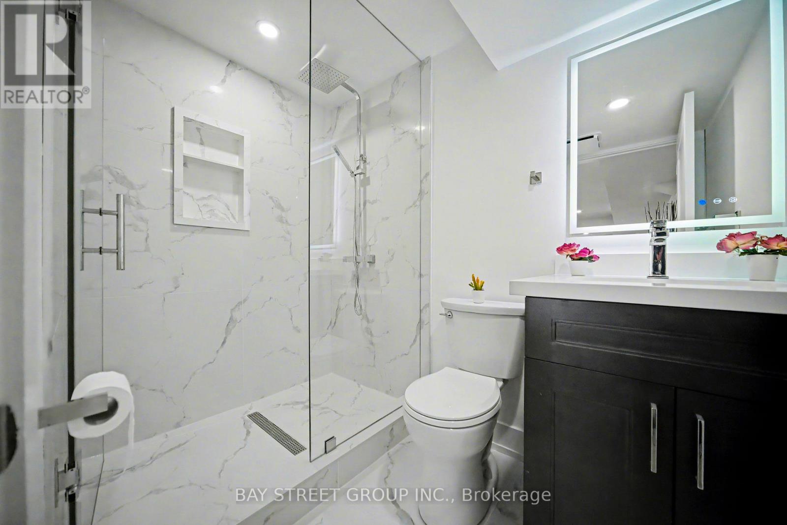 230 Emerson Avenue, Toronto, Ontario  M6H 3T6 - Photo 25 - W13047488