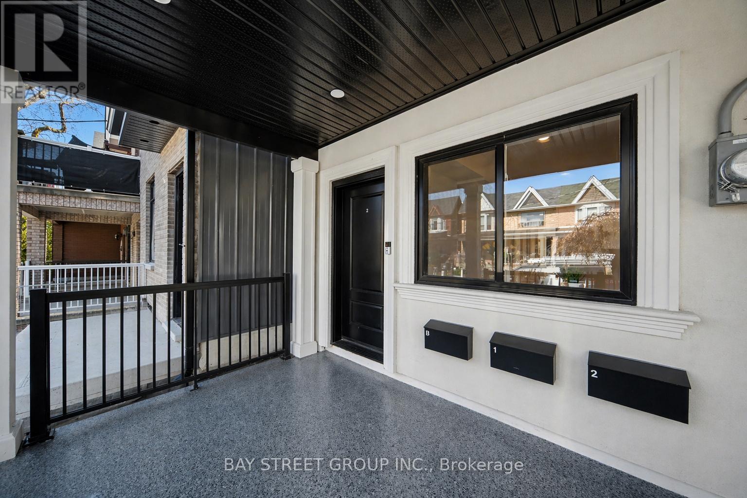 230 Emerson Avenue, Toronto, Ontario  M6H 3T6 - Photo 4 - W13047488