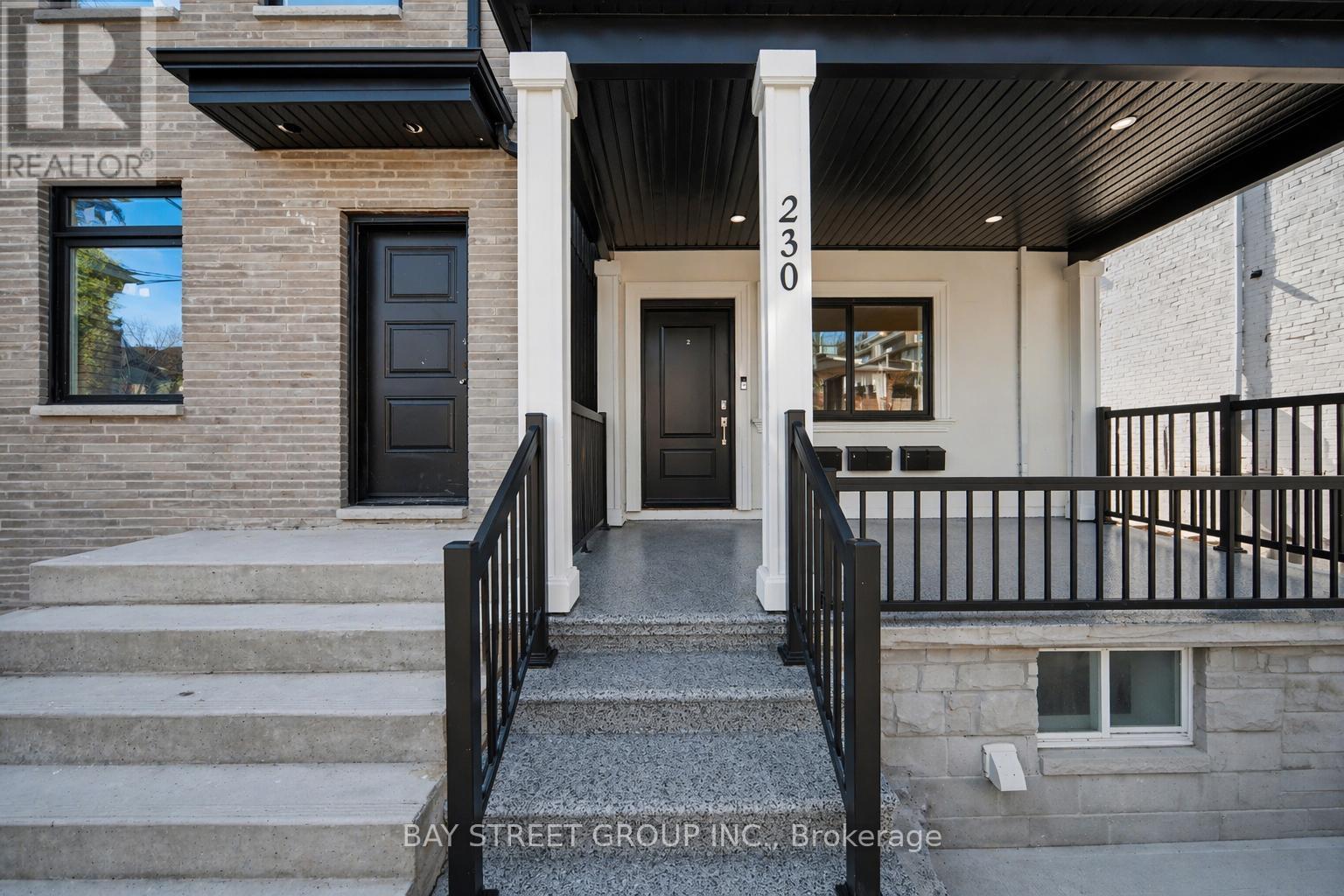 230 Emerson Avenue, Toronto, Ontario  M6H 3T6 - Photo 5 - W13047488