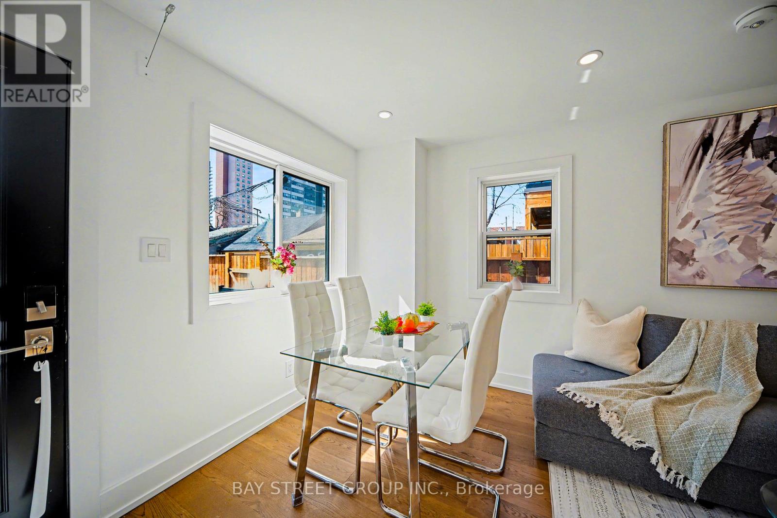 230 Emerson Avenue, Toronto, Ontario  M6H 3T6 - Photo 8 - W13047488