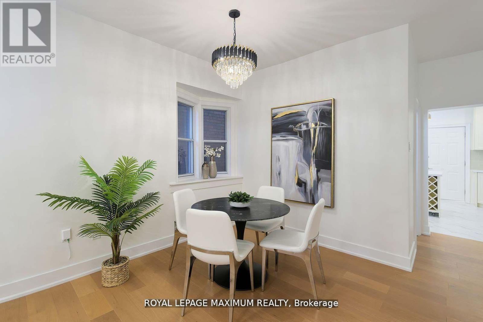 132 Wallace Avenue, Toronto, Ontario  M6H 1T5 - Photo 7 - W13047608