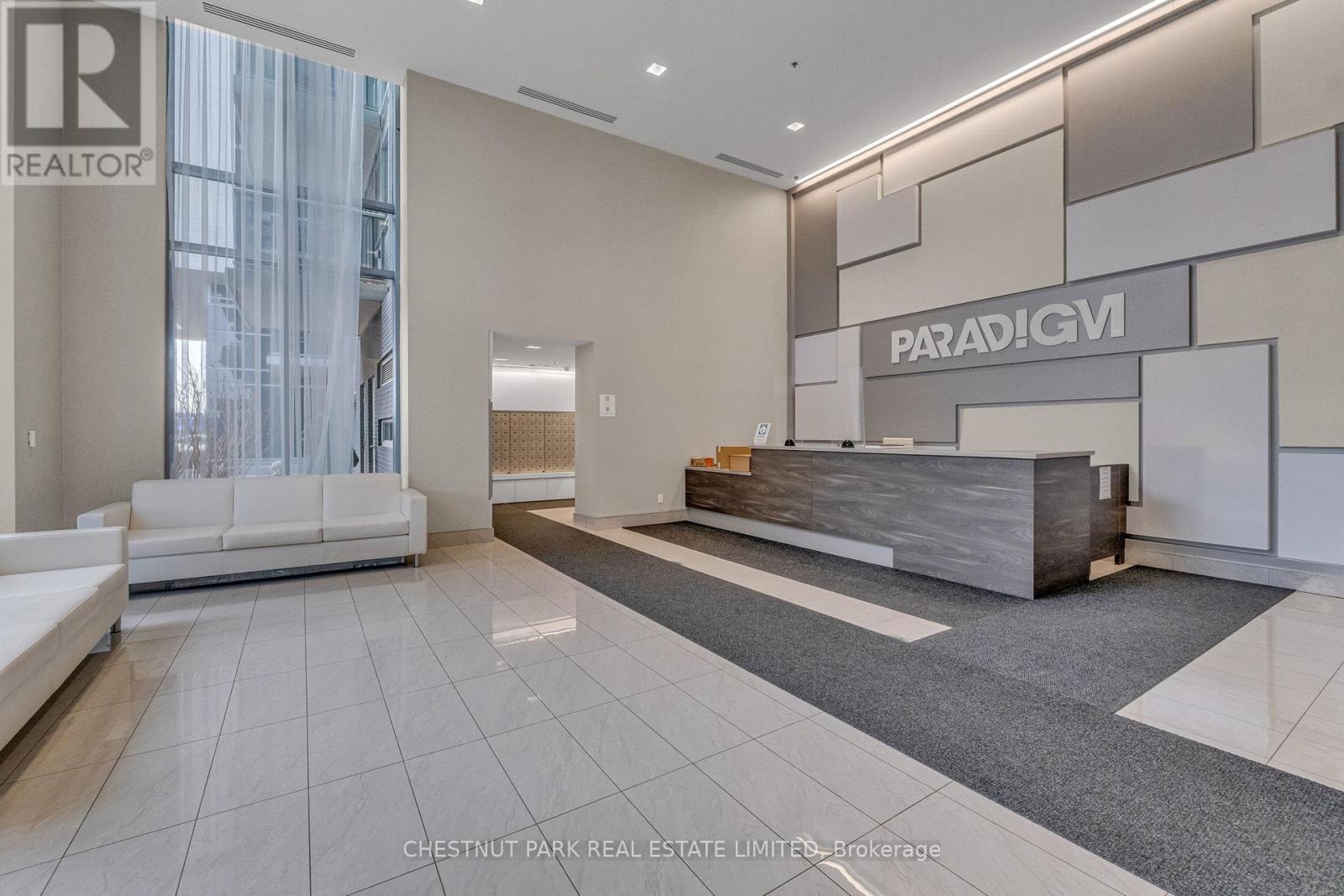 604 - 2093 Fairview Street, Burlington, Ontario  L7R 0E6 - Photo 3 - W13047664