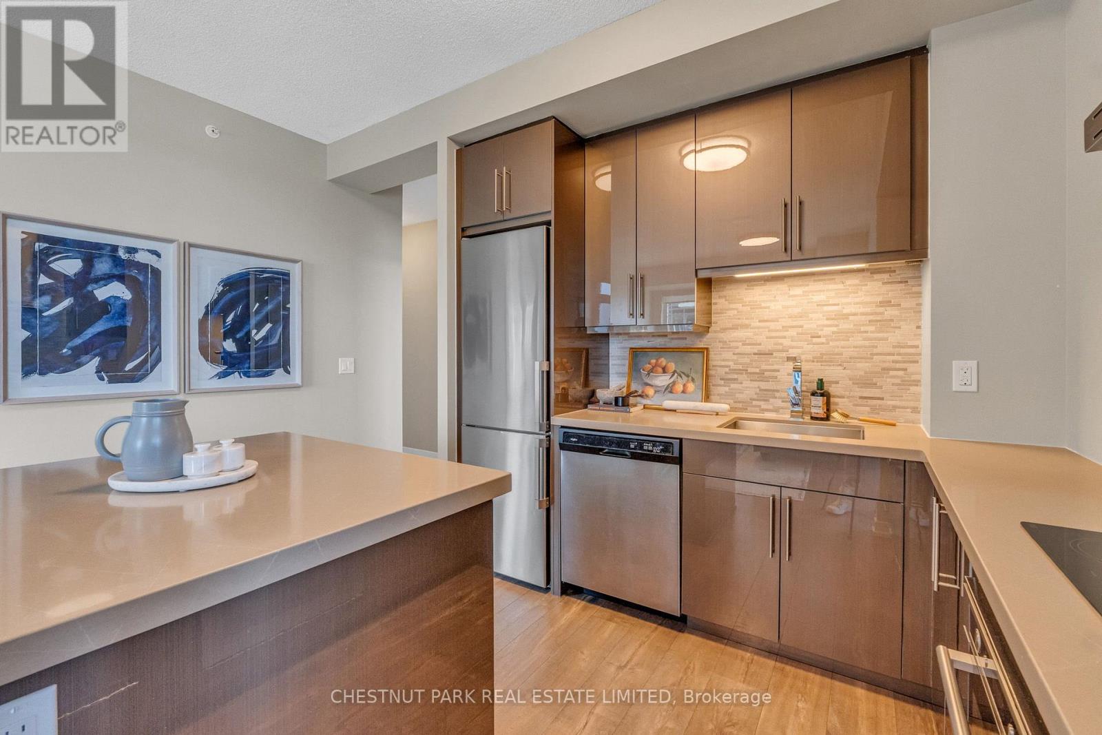 604 - 2093 Fairview Street, Burlington, Ontario  L7R 0E6 - Photo 6 - W13047664