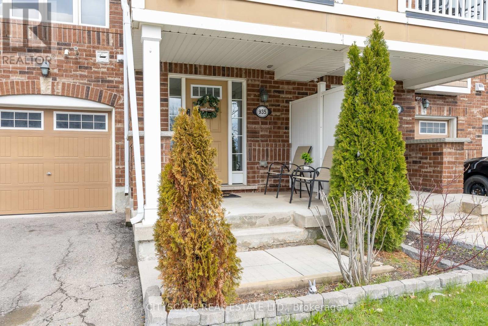 935 Nadalin Heights, Milton, Ontario  L9T 8R2 - Photo 2 - W13047666