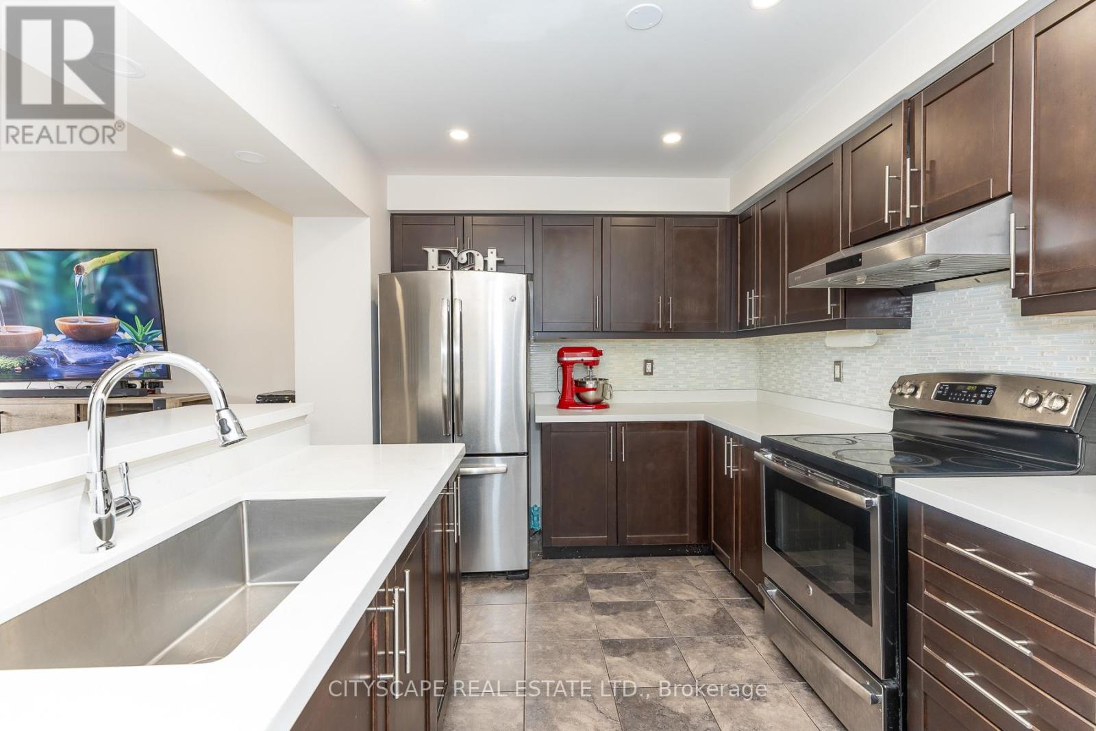 935 Nadalin Heights, Milton, Ontario  L9T 8R2 - Photo 36 - W13047666