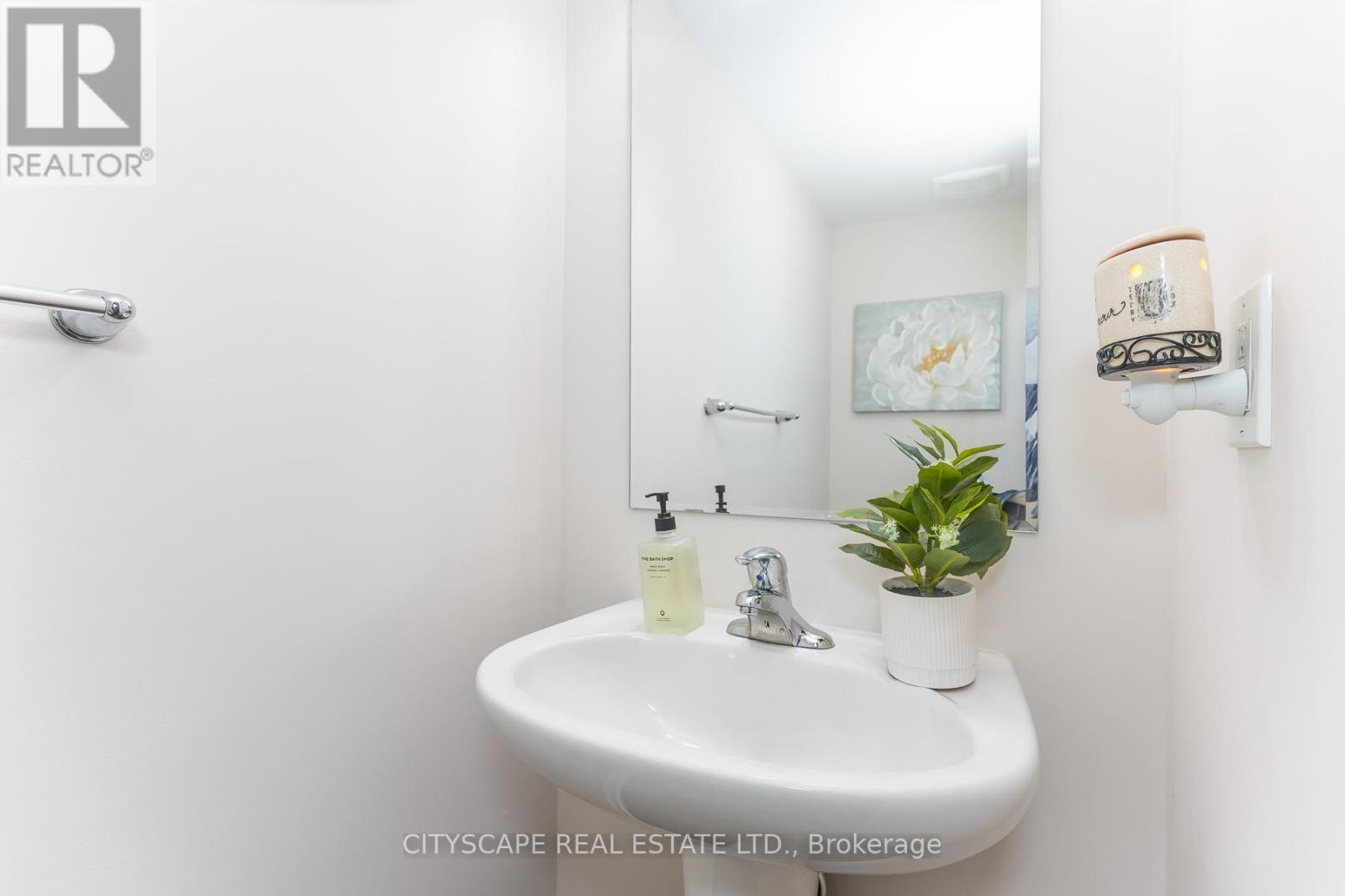 935 Nadalin Heights, Milton, Ontario  L9T 8R2 - Photo 6 - W13047666