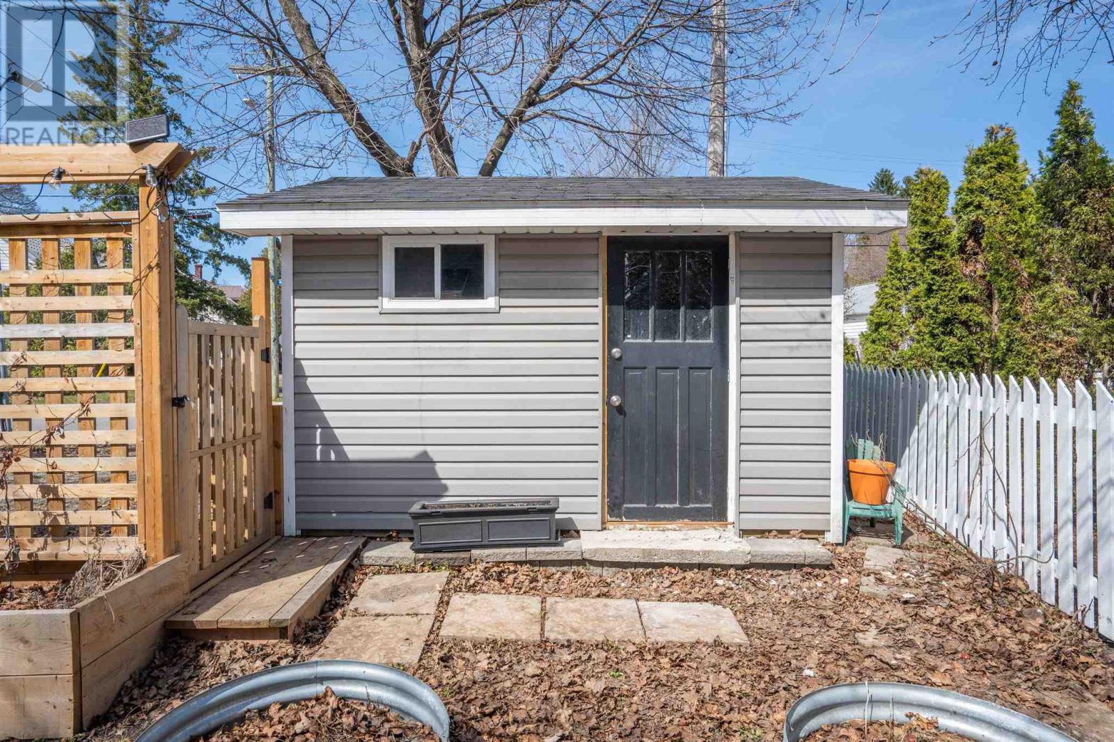 20 Euclid Rd, Sault Ste. Marie, Ontario  P6B 1A2 - Photo 36 - SM260783