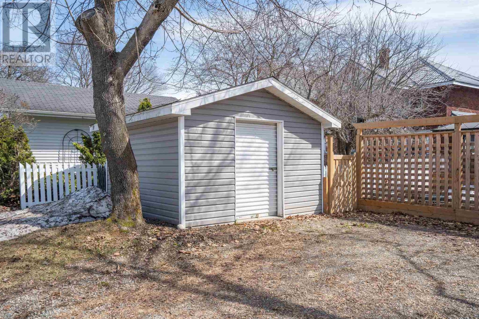 20 Euclid Rd, Sault Ste. Marie, Ontario  P6B 1A2 - Photo 43 - SM260783