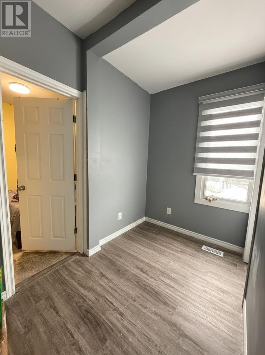 7 Hearst St, Sault Ste. Marie, Ontario  P6B 1J6 - Photo 9 - SM260784