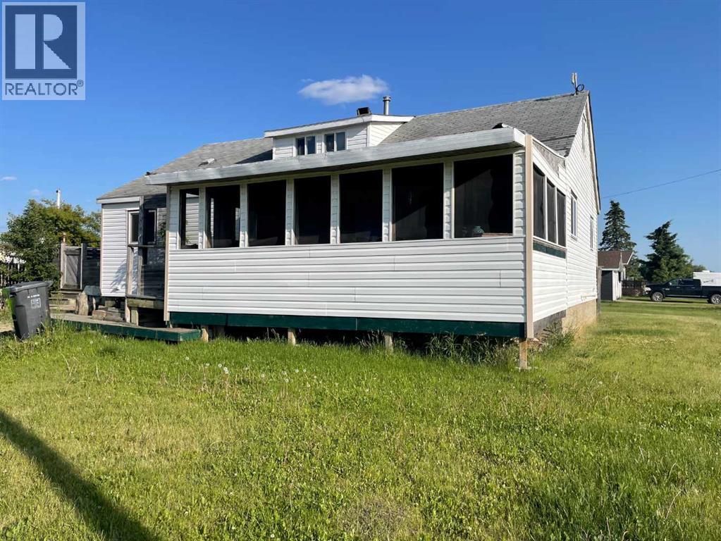 1023 2nd, Bluesky, Alberta  T0H 0J0 - Photo 9 - A2234272