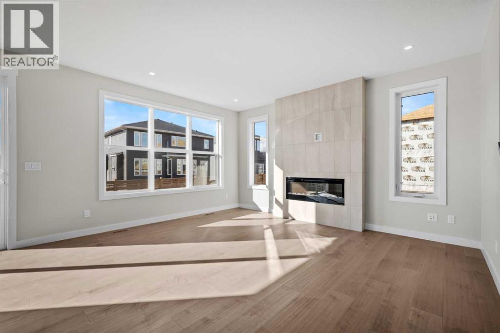 151 Dawson Wharf Mount, Chestermere, Alberta  T1X 2W4 - Photo 4 - A2292338