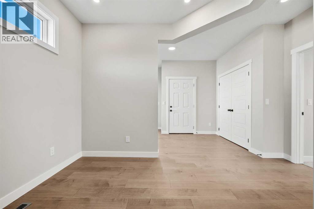 151 Dawson Wharf Mount, Chestermere, Alberta  T1X 2W4 - Photo 23 - A2292338