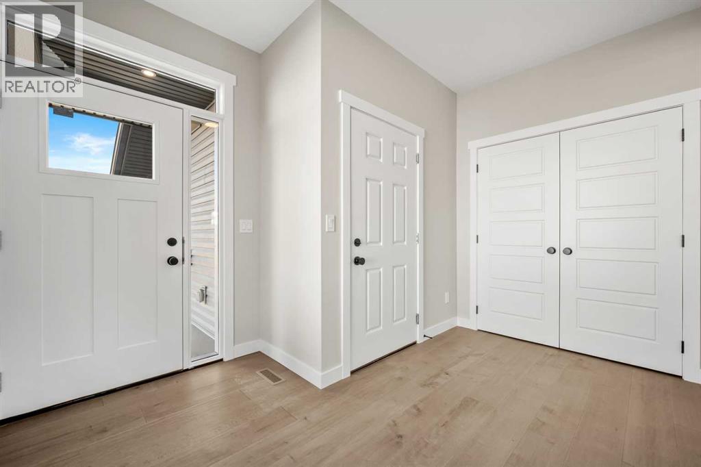 151 Dawson Wharf Mount, Chestermere, Alberta  T1X 2W4 - Photo 27 - A2292338