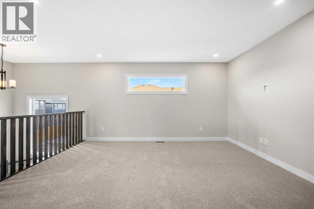 151 Dawson Wharf Mount, Chestermere, Alberta  T1X 2W4 - Photo 31 - A2292338