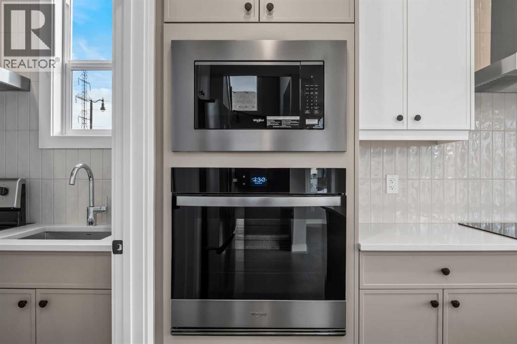 151 Dawson Wharf Mount, Chestermere, Alberta  T1X 2W4 - Photo 15 - A2292338