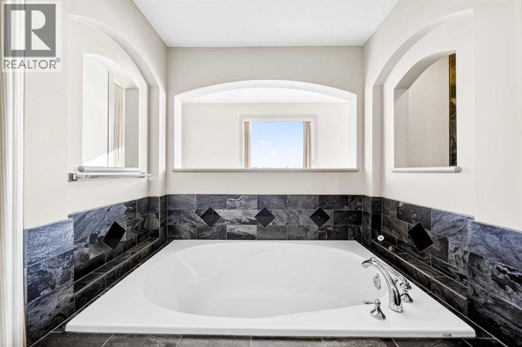 14 Springborough Crescent Sw, Calgary, Alberta  T3H 5M5 - Photo 39 - A2296186
