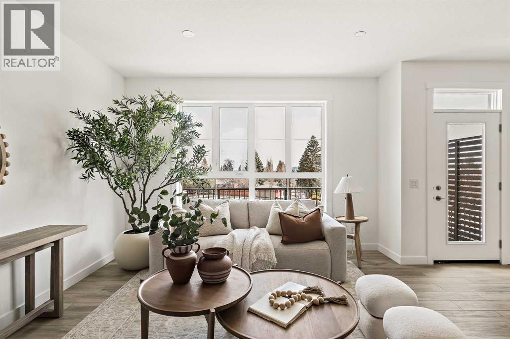 717 Sovereign Common SW, Calgary, Alberta  T3C 3Y3 - Photo 22 - A2301474