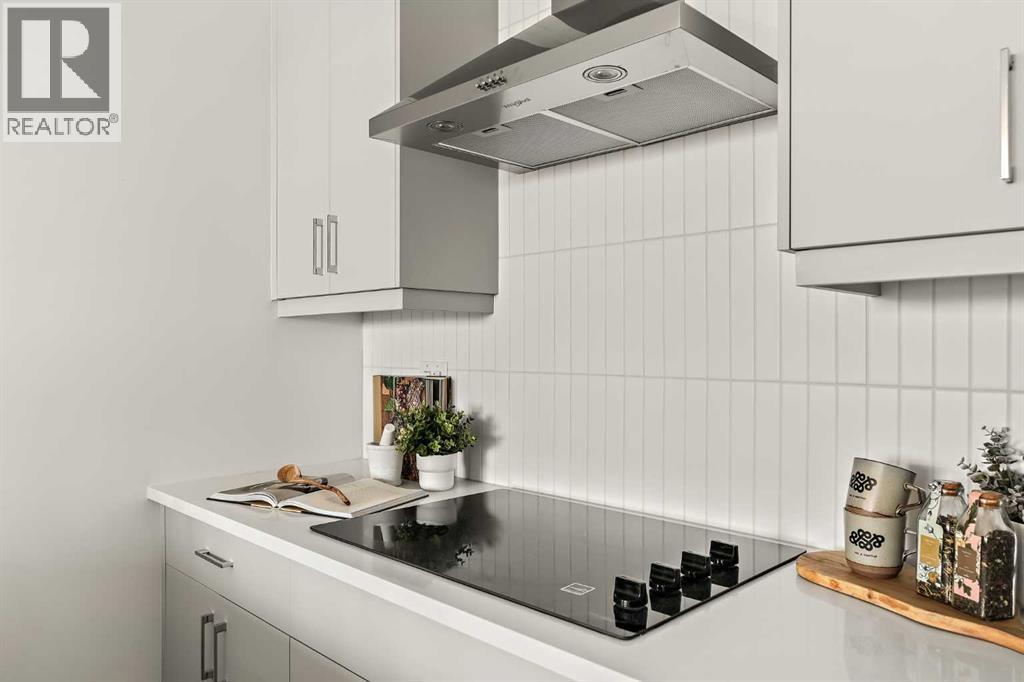 717 Sovereign Common SW, Calgary, Alberta  T3C 3Y3 - Photo 10 - A2301474