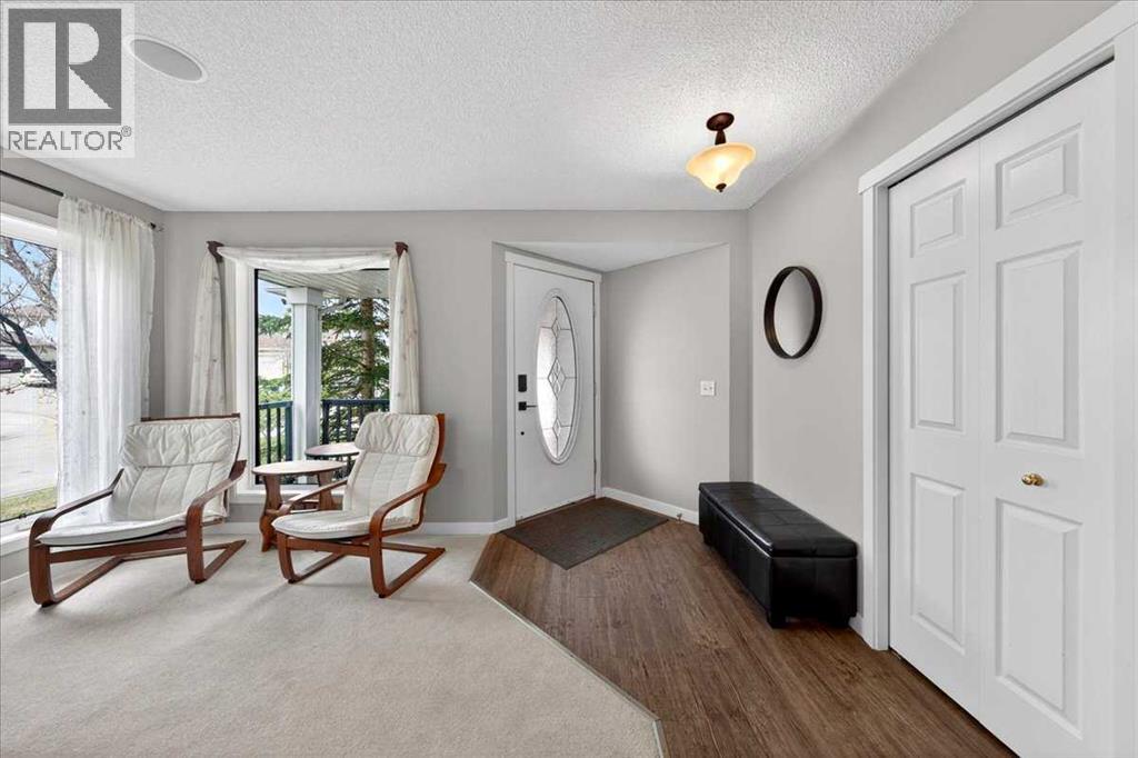 127 Hidden Ranch Terrace Nw, Calgary, Alberta  T3A 5Z5 - Photo 5 - A2304777