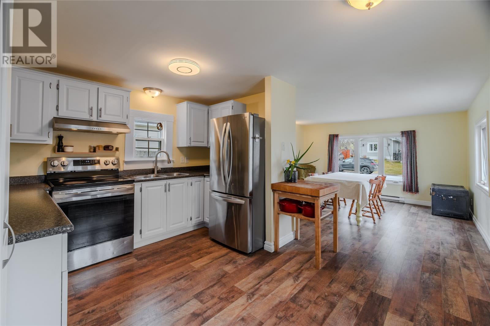 17 Cedar Drive, Paradise, Newfoundland & Labrador  A1L 1A5 - Photo 2 - 1296480