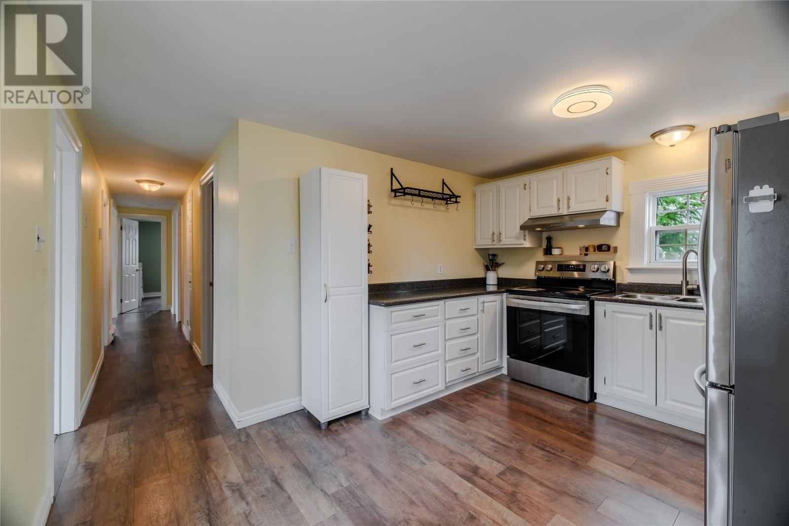 17 Cedar Drive, Paradise, Newfoundland & Labrador  A1L 1A5 - Photo 4 - 1296480