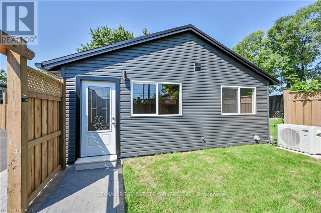 3 - 43 MAHONY AVENUE, Hamilton, Ontario