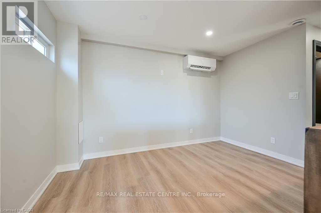 3 - 43 Mahony Avenue, Hamilton, Ontario  L8H 3C3 - Photo 11 - X13047388