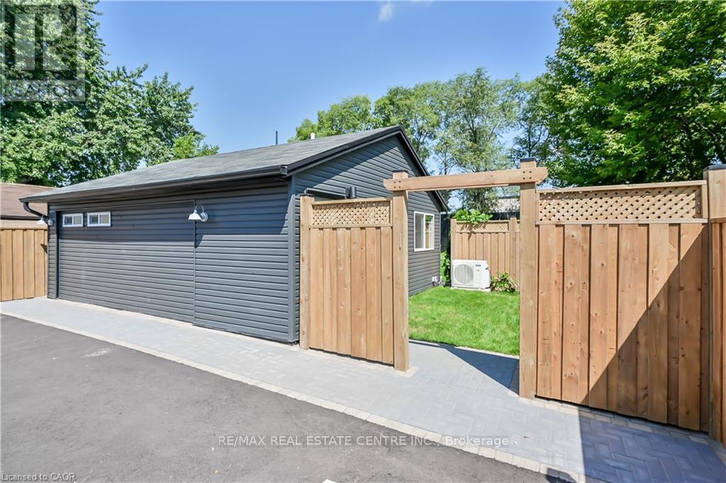 3 - 43 Mahony Avenue, Hamilton, Ontario  L8H 3C3 - Photo 2 - X13047388