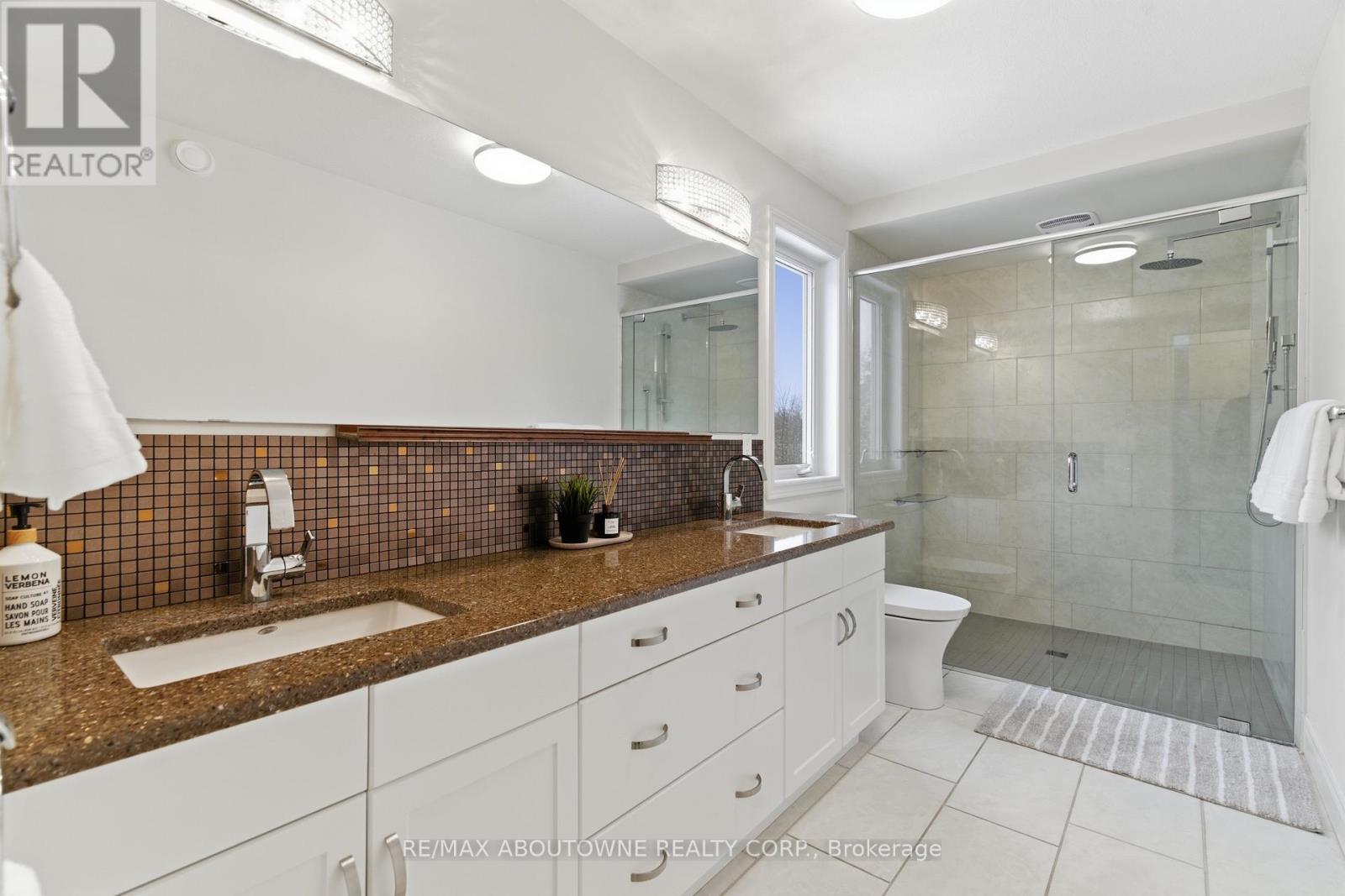 305 Gosling Gardens, Guelph (Clairfields/hanlon Business Park), Ontario  N1L 0M1 - Photo 38 - X13047514