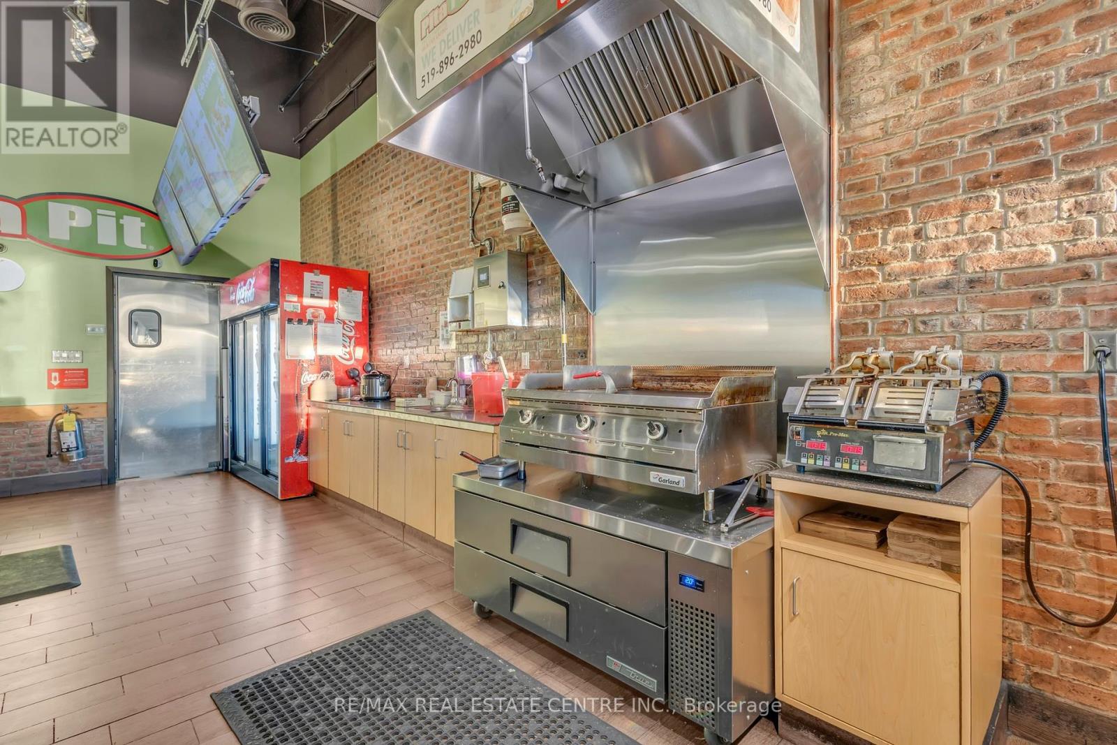 589 Fairway Road S, Kitchener, Ontario  N2C 1X4 - Photo 15 - X13047596