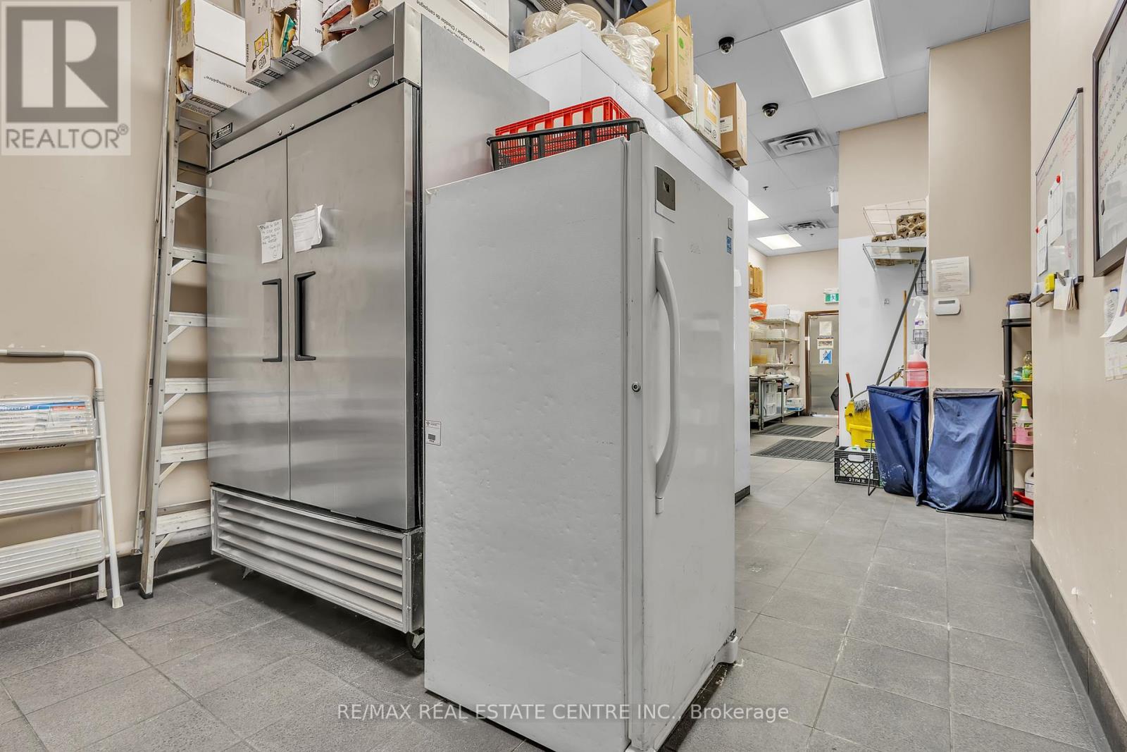 589 Fairway Road S, Kitchener, Ontario  N2C 1X4 - Photo 22 - X13047596