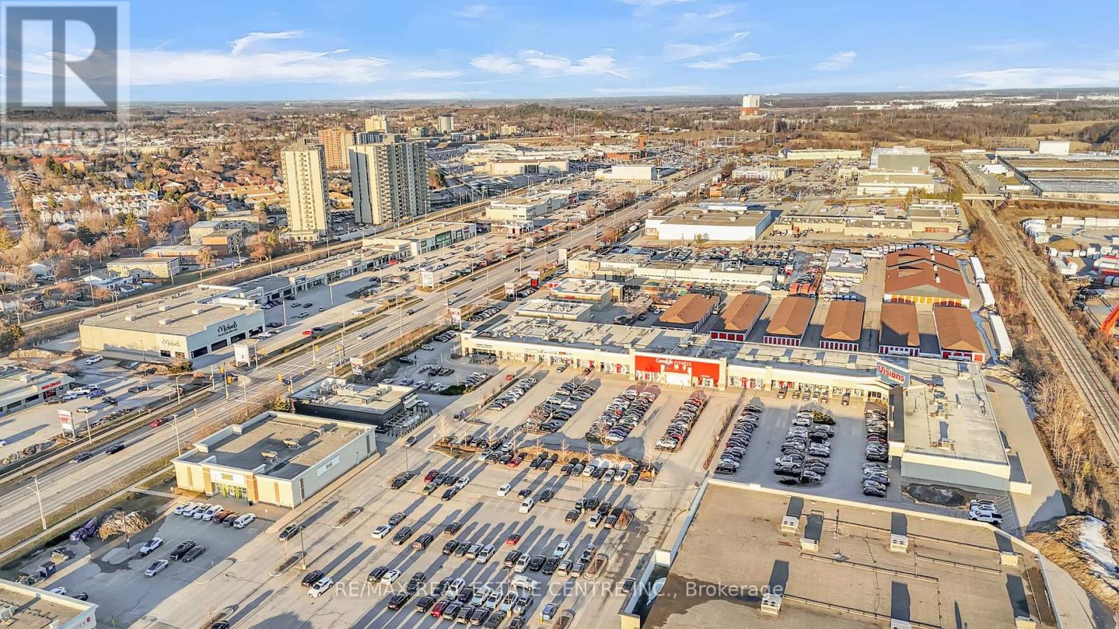 589 Fairway Road S, Kitchener, Ontario  N2C 1X4 - Photo 35 - X13047596