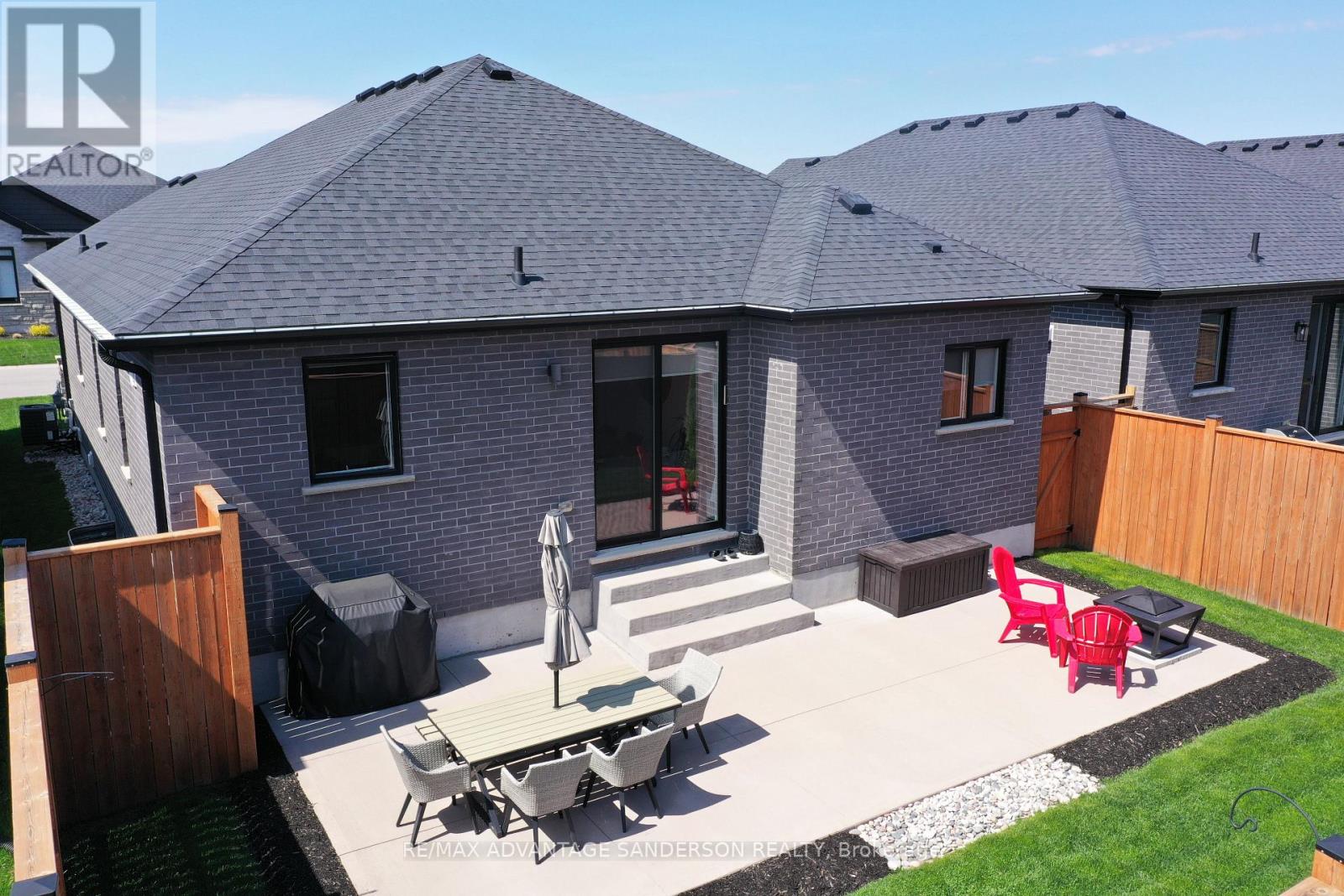 30 - 383 Daventry Way, Middlesex Centre, Ontario  N0L 1R0 - Photo 8 - X12910908