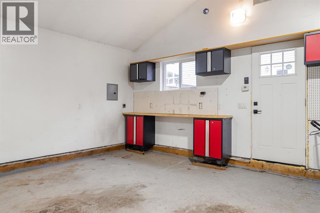 321 South Point Green, Airdrie, Alberta  T4B 4L1 - Photo 36 - A2305300