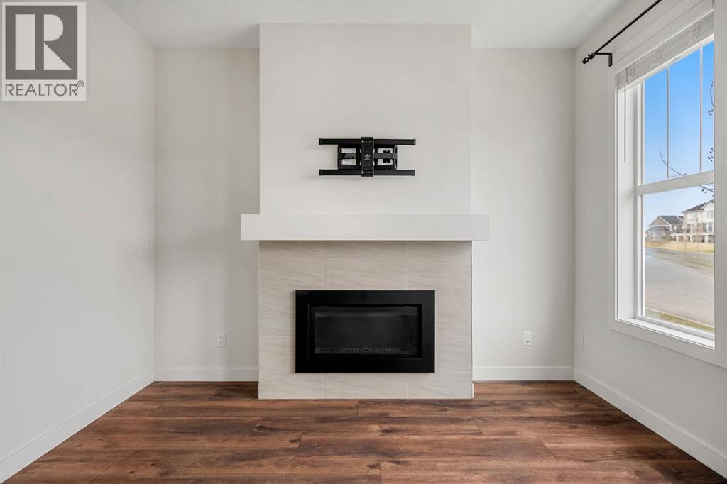 321 South Point Green, Airdrie, Alberta  T4B 4L1 - Photo 5 - A2305300