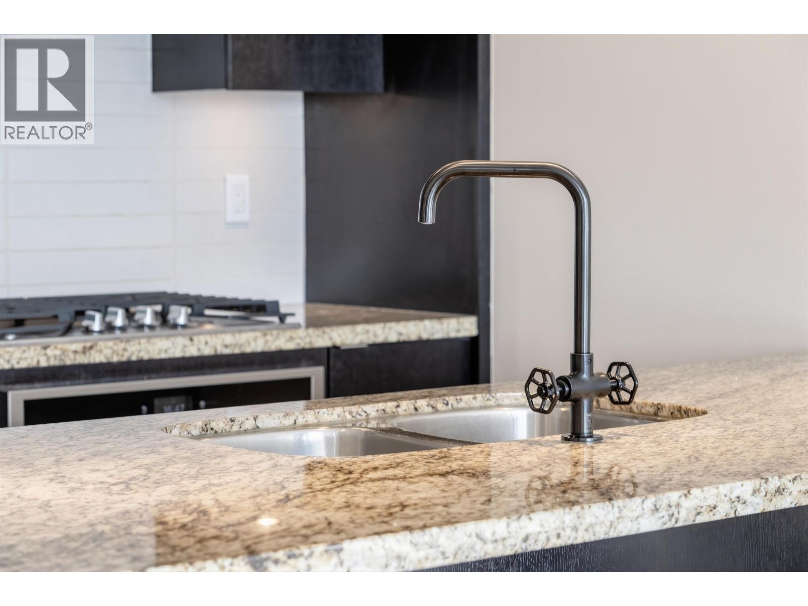 2309 7088 18th Avenue, Burnaby, British Columbia  V3N 0A2 - Photo 32 - R3115918