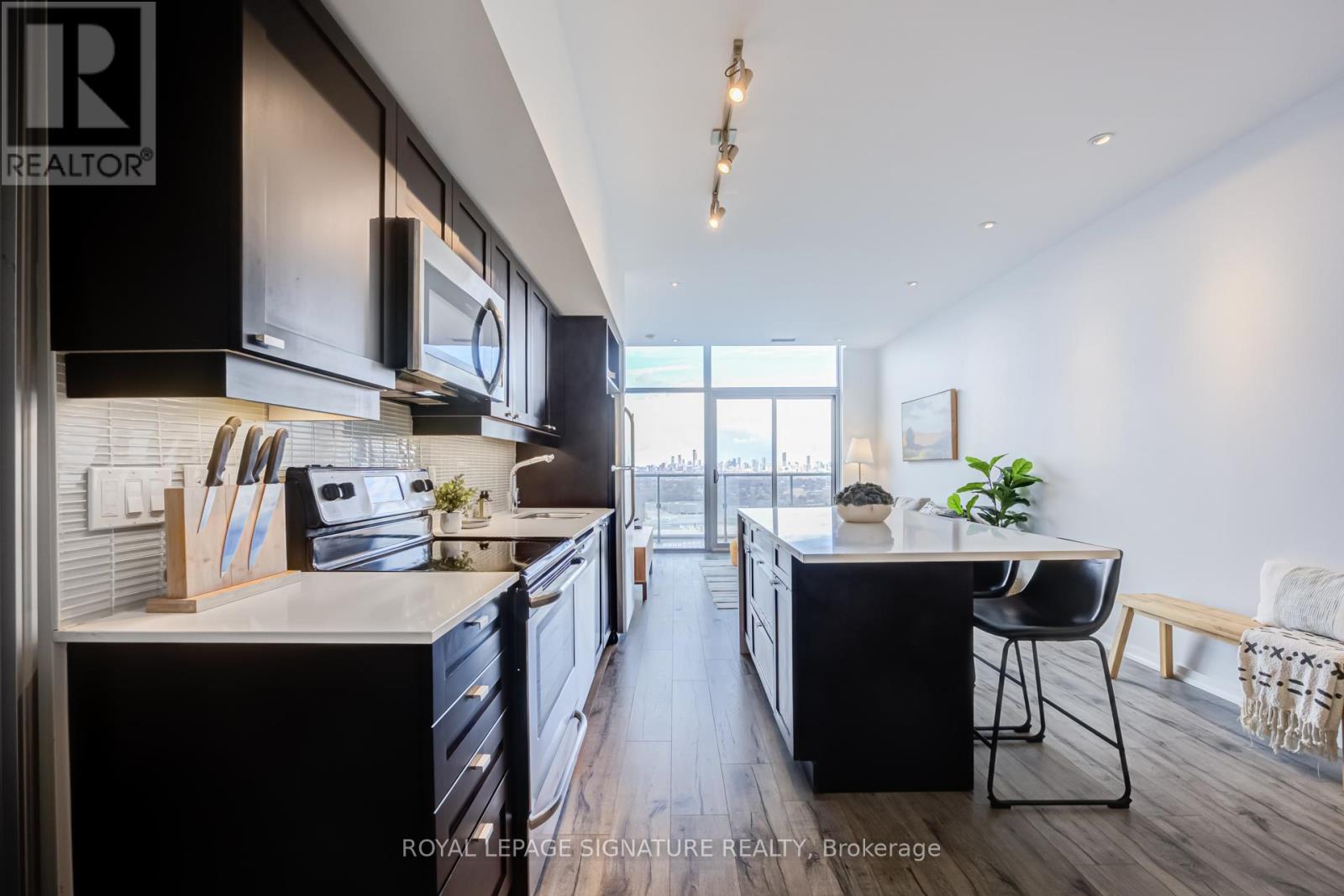 3513 - 105 The Queensway, Toronto, Ontario  M6S 5B5 - Photo 5 - W13035376