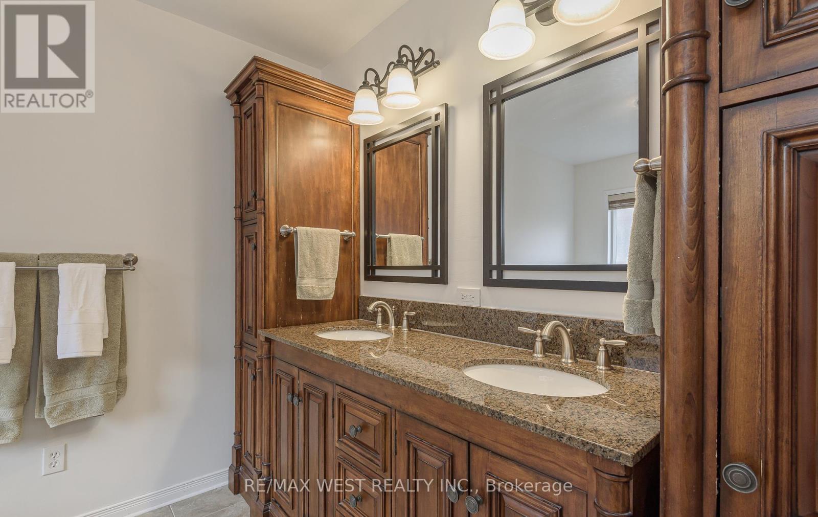 15 Virginia Drive, Brampton, Ontario  L7A 2E6 - Photo 26 - W12997424