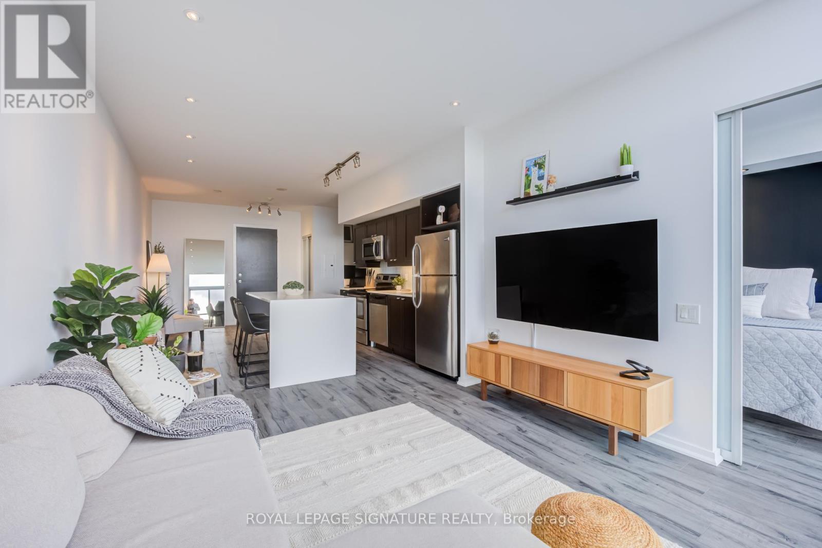 3513 - 105 The Queensway, Toronto, Ontario  M6S 5B5 - Photo 12 - W13035376