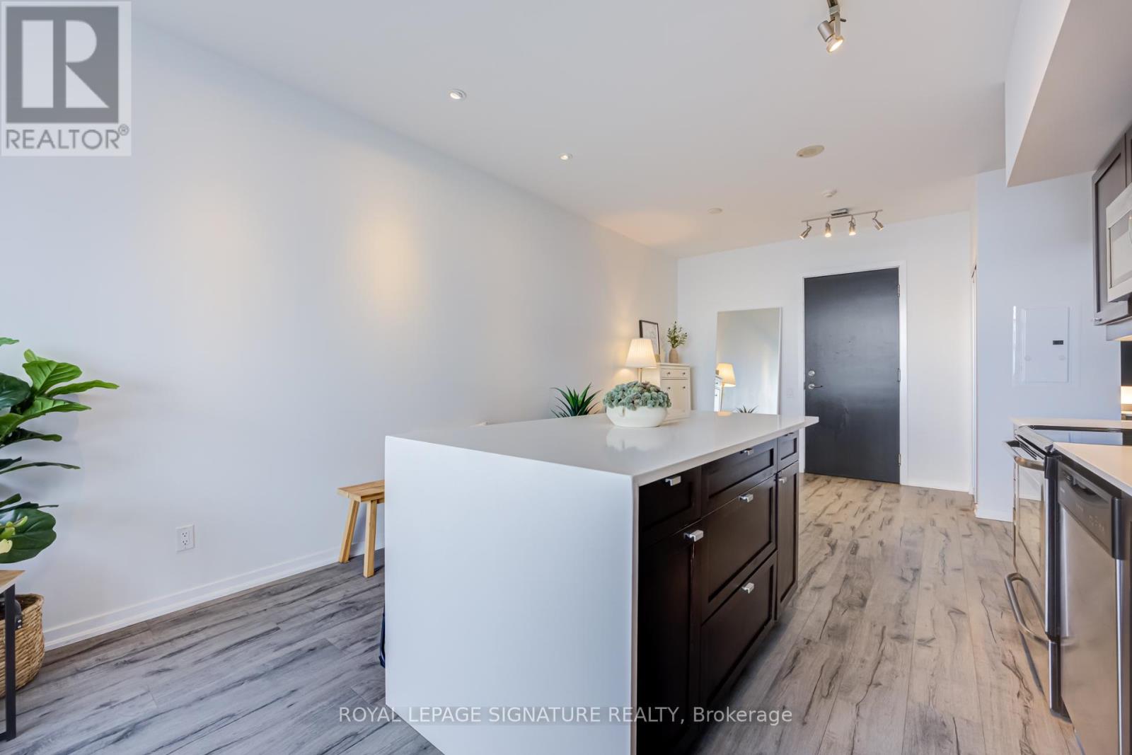 3513 - 105 The Queensway, Toronto, Ontario  M6S 5B5 - Photo 8 - W13035376