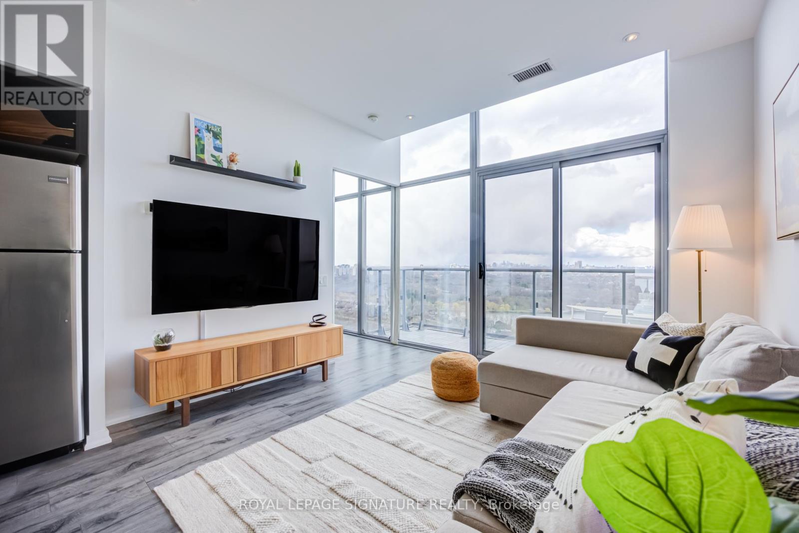 3513 - 105 The Queensway, Toronto, Ontario  M6S 5B5 - Photo 10 - W13035376