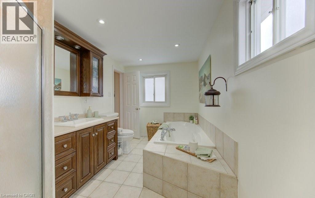 15 Deerwood Crescent, Kitchener, Ontario  N2N 1R4 - Photo 27 - 40824424