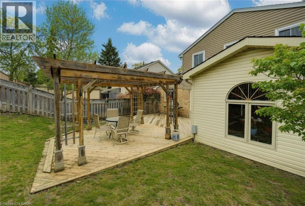 15 Deerwood Crescent, Kitchener, Ontario  N2N 1R4 - Photo 39 - 40824424