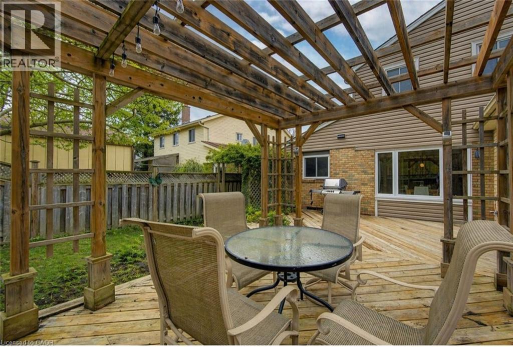 15 Deerwood Crescent, Kitchener, Ontario  N2N 1R4 - Photo 40 - 40824424